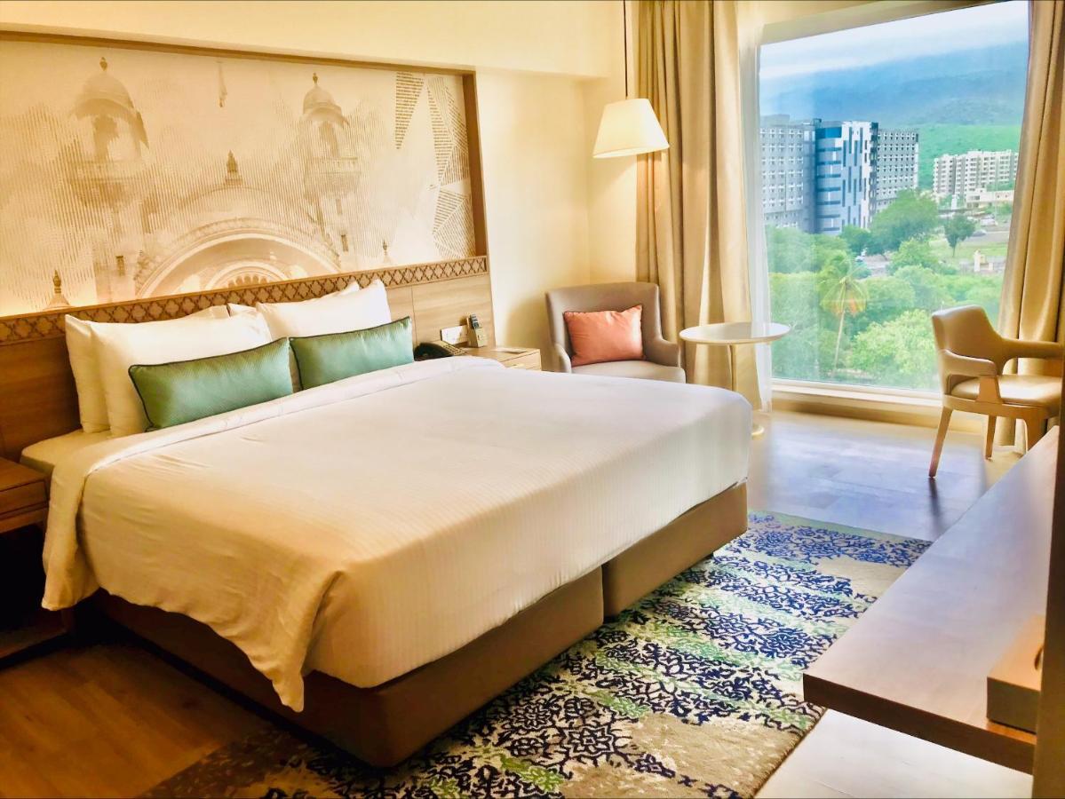 Bellevue Sarovar Premiere Junagadh Exterior photo
